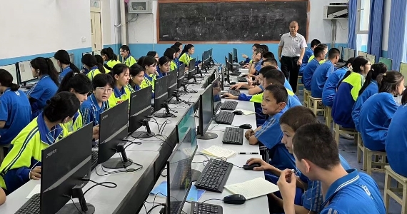 正日軟件助力吐魯番市八年級(jí)藝術(shù)素質(zhì)測(cè)評(píng)工作順利完成